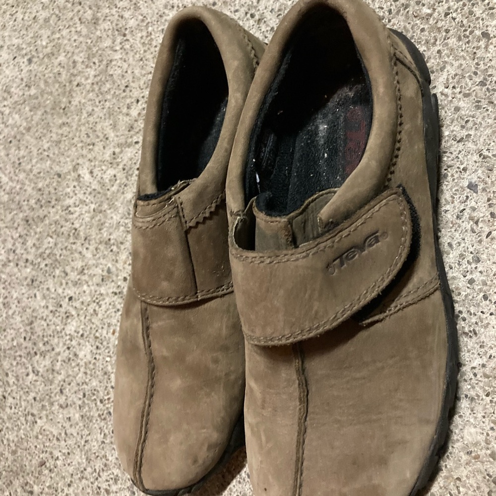 Teva Shoes, Barely Worn - image 4